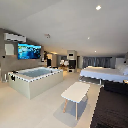 Aeolian Premium 4* Пефкохори